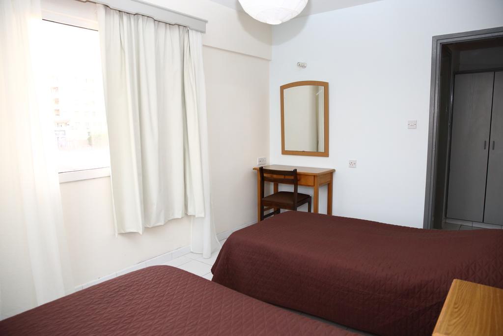 Alora Apartments Lárnaka Kültér fotó