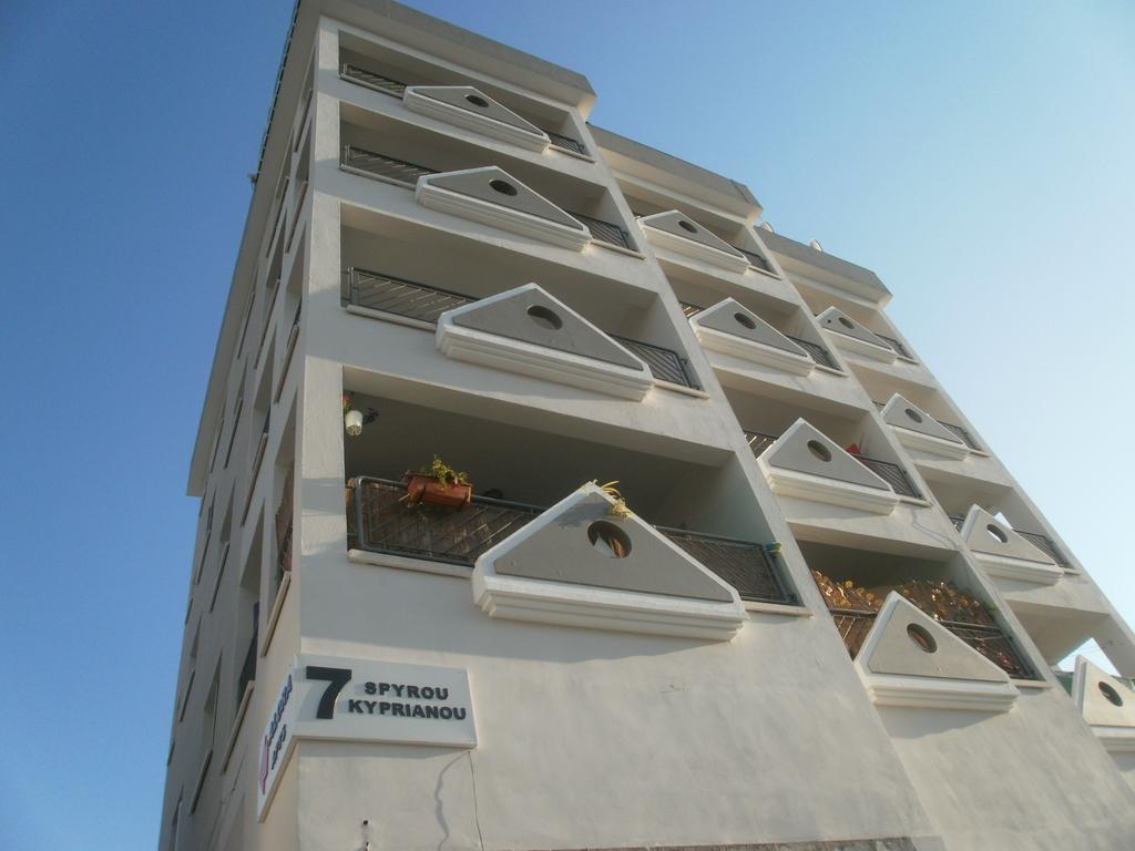 Alora Apartments Lárnaka Kültér fotó