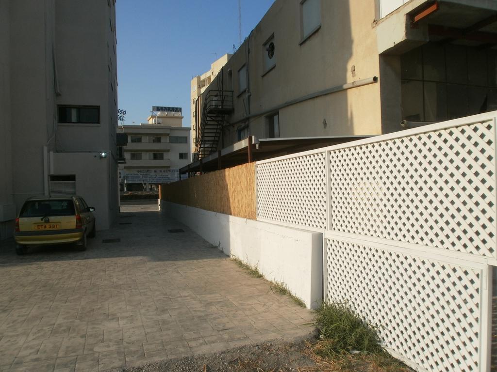 Alora Apartments Lárnaka Kültér fotó