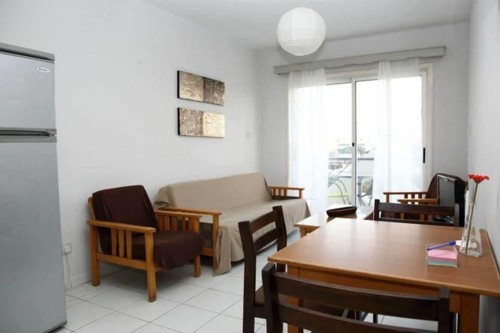 Alora Apartments Lárnaka Kültér fotó